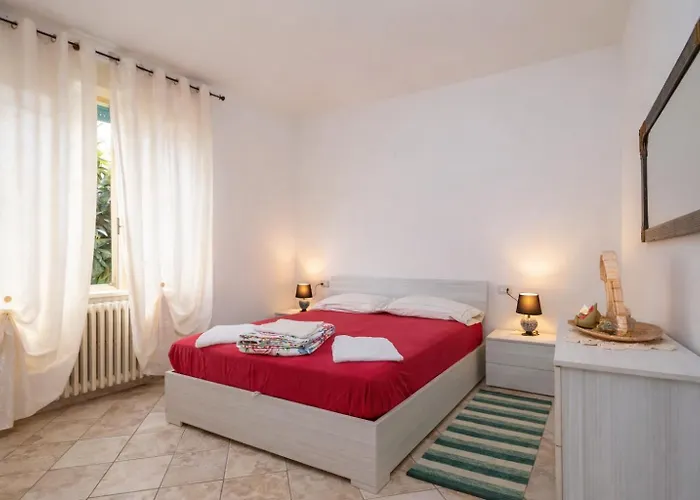 Casa Curti 1 *